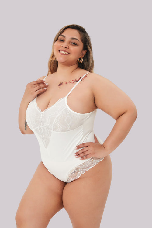 Konforella Gülce – Dantelli Şekillendirici Body
